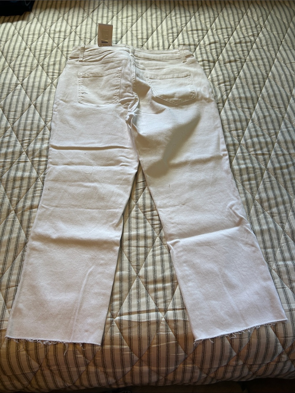Time and Tru White Straight Leg Jeans - Picture 5 of 7